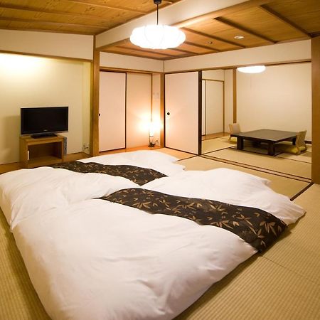 Hotel Yokohama Camelot Japan Extérieur photo