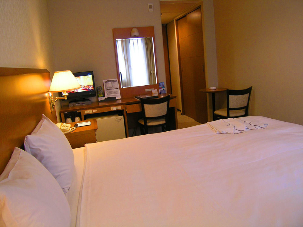 Hotel Yokohama Camelot Japan Extérieur photo