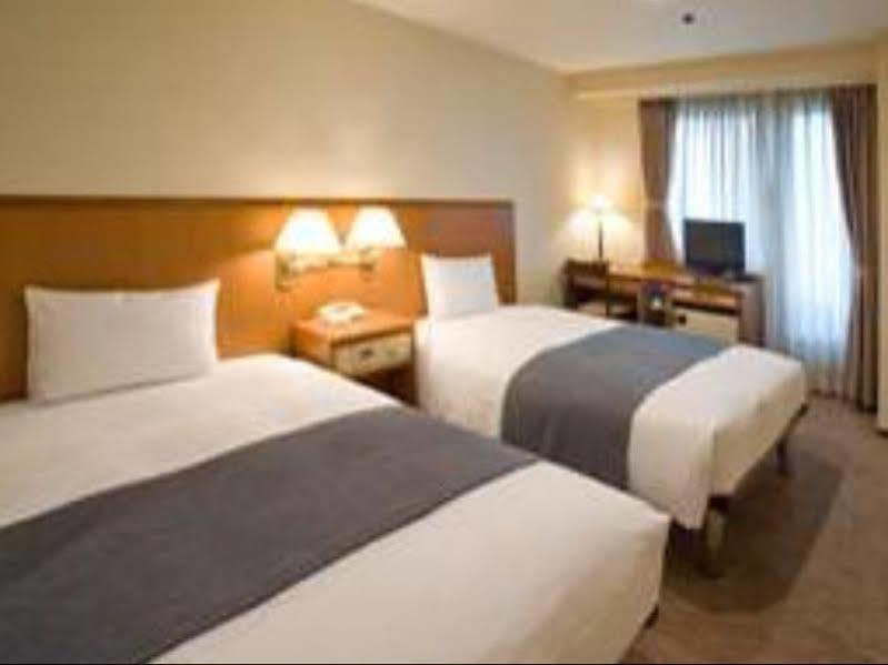 Hotel Yokohama Camelot Japan Extérieur photo