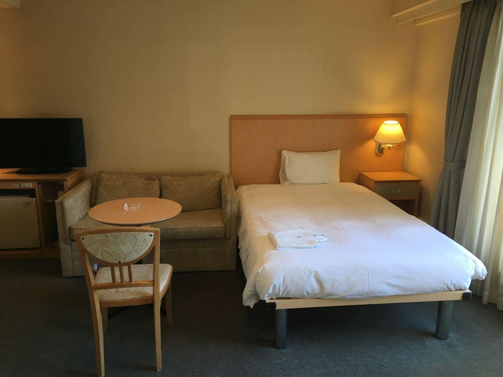 Hotel Yokohama Camelot Japan Extérieur photo
